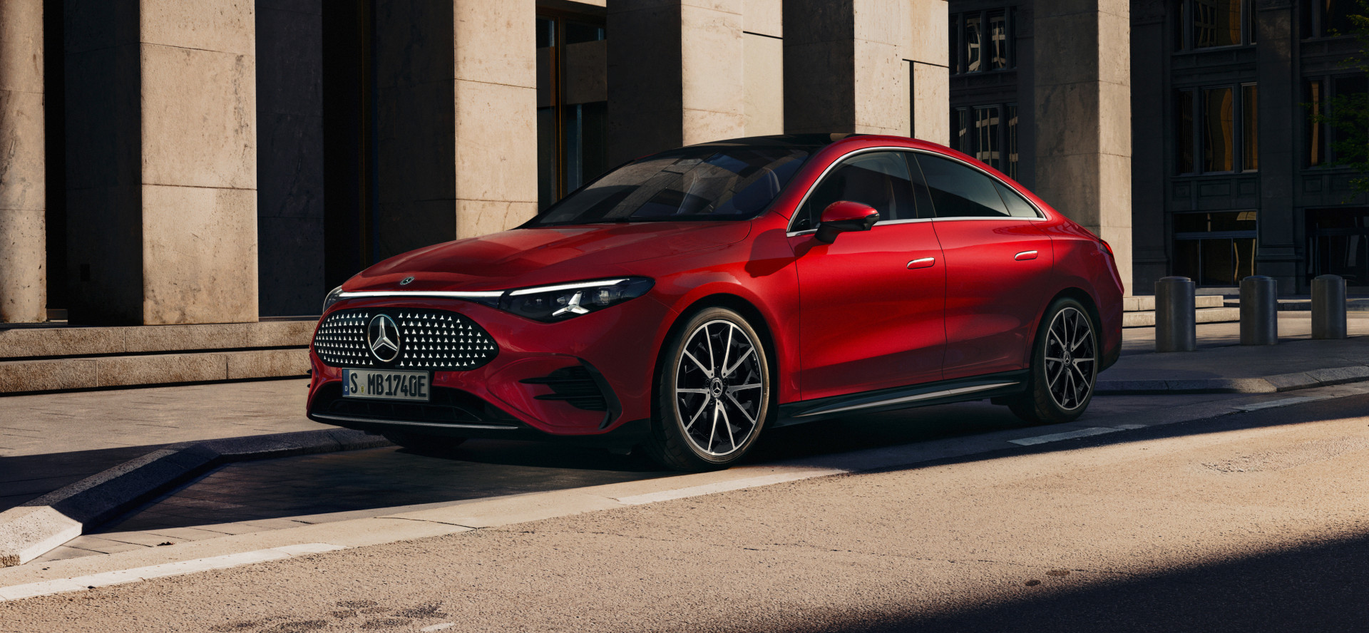 メルセデス・ベンツ CLA 250+ with EQ Technology（欧州仕様車）の公式画像