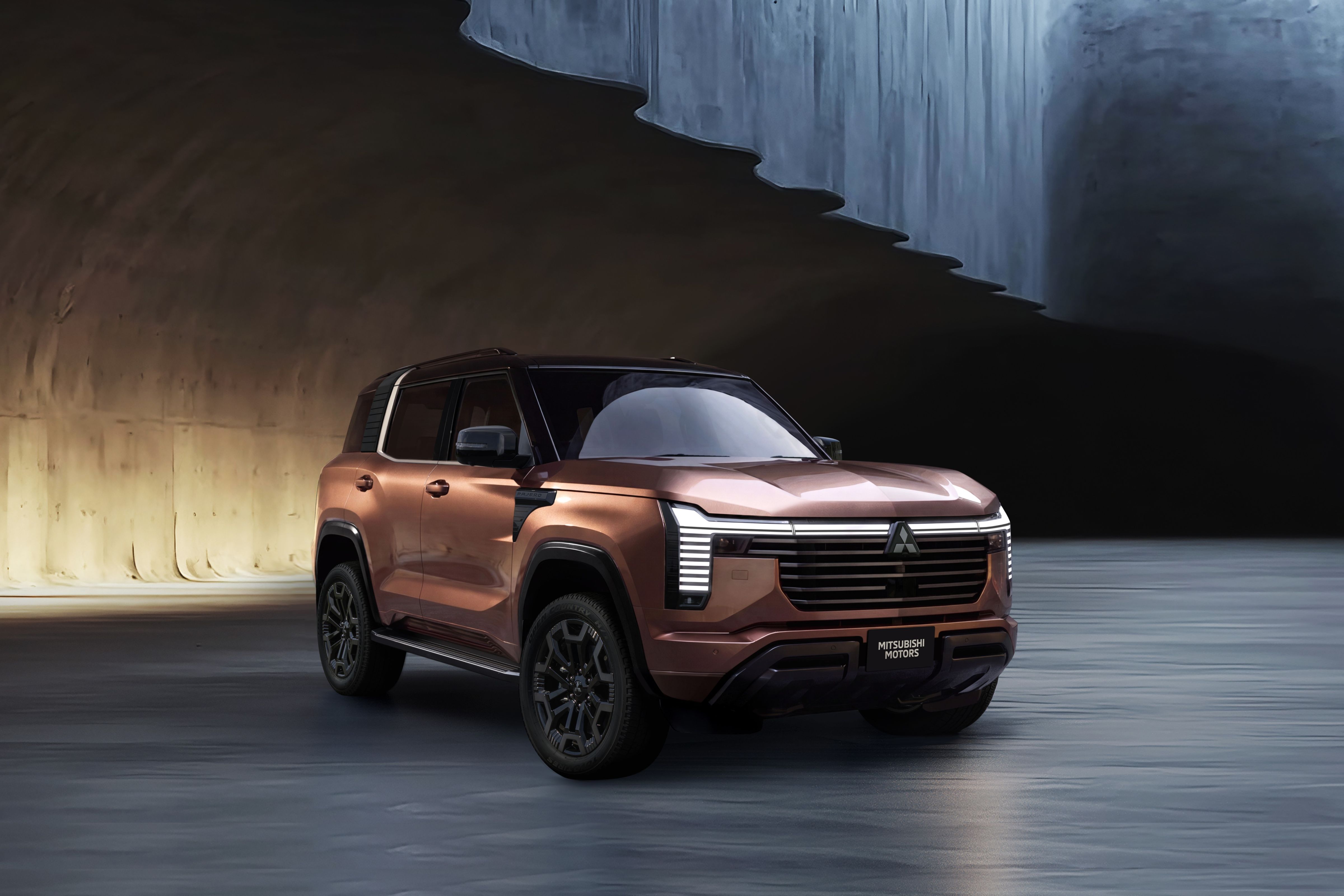 三菱自動車が2026年9月2日の世界初披露時に公開した新型パジェロの公式画像