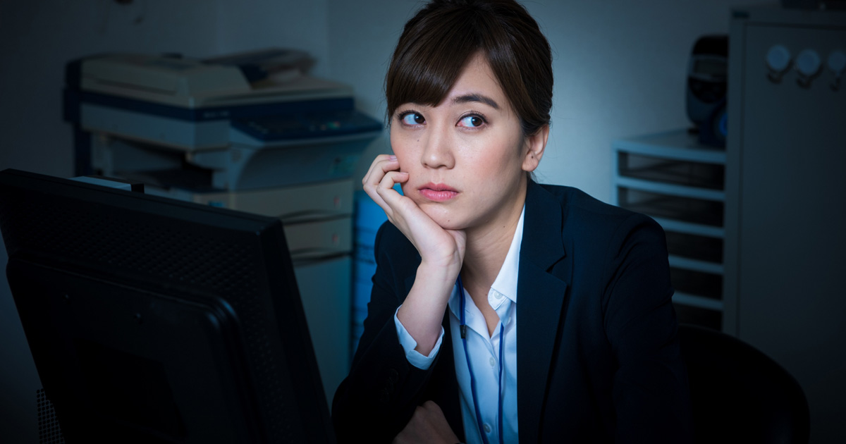 職場で必要以上に話さなくなった人の心理と周囲の接し方の注意事項