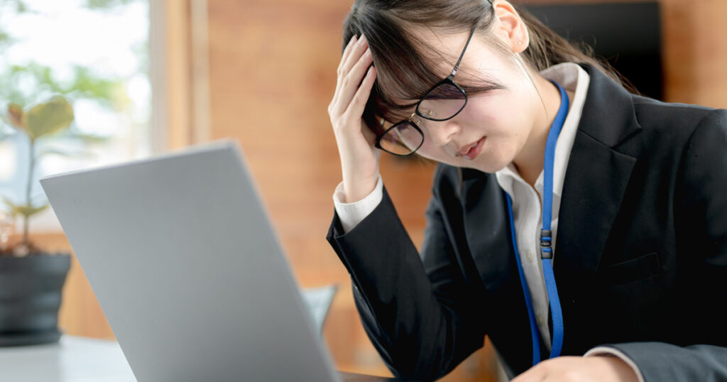 職場で話さなくなる人の心理的背景